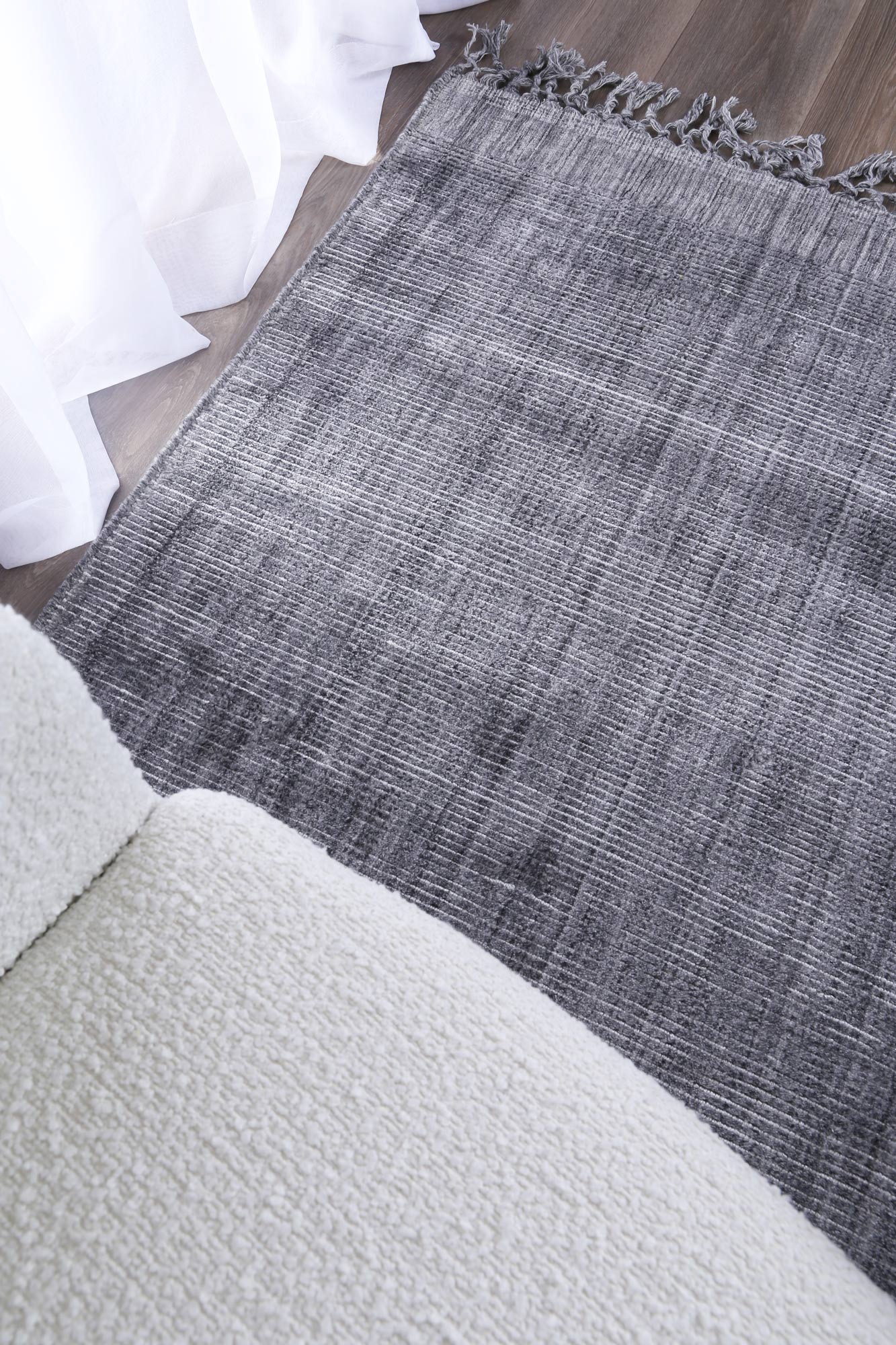 Byron Charcoal Rug LTB2B